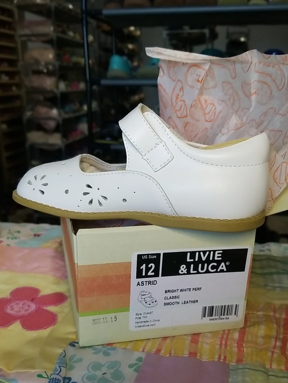 New Livie & Luca White Leather Perforated Flower Mary Janes Size 12 NIB